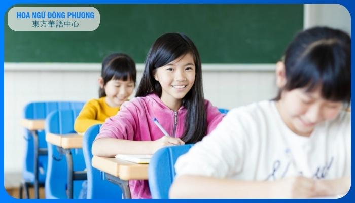 Khóa học tiếng Trung cho trẻ em tại trung tâm là hình thức được nhiều phụ huynh lựa chọn